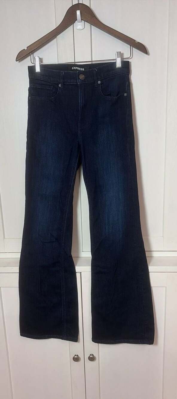 Express Slim Flare High Rise Jeans Size 4R Dark Wash Stretch Denim